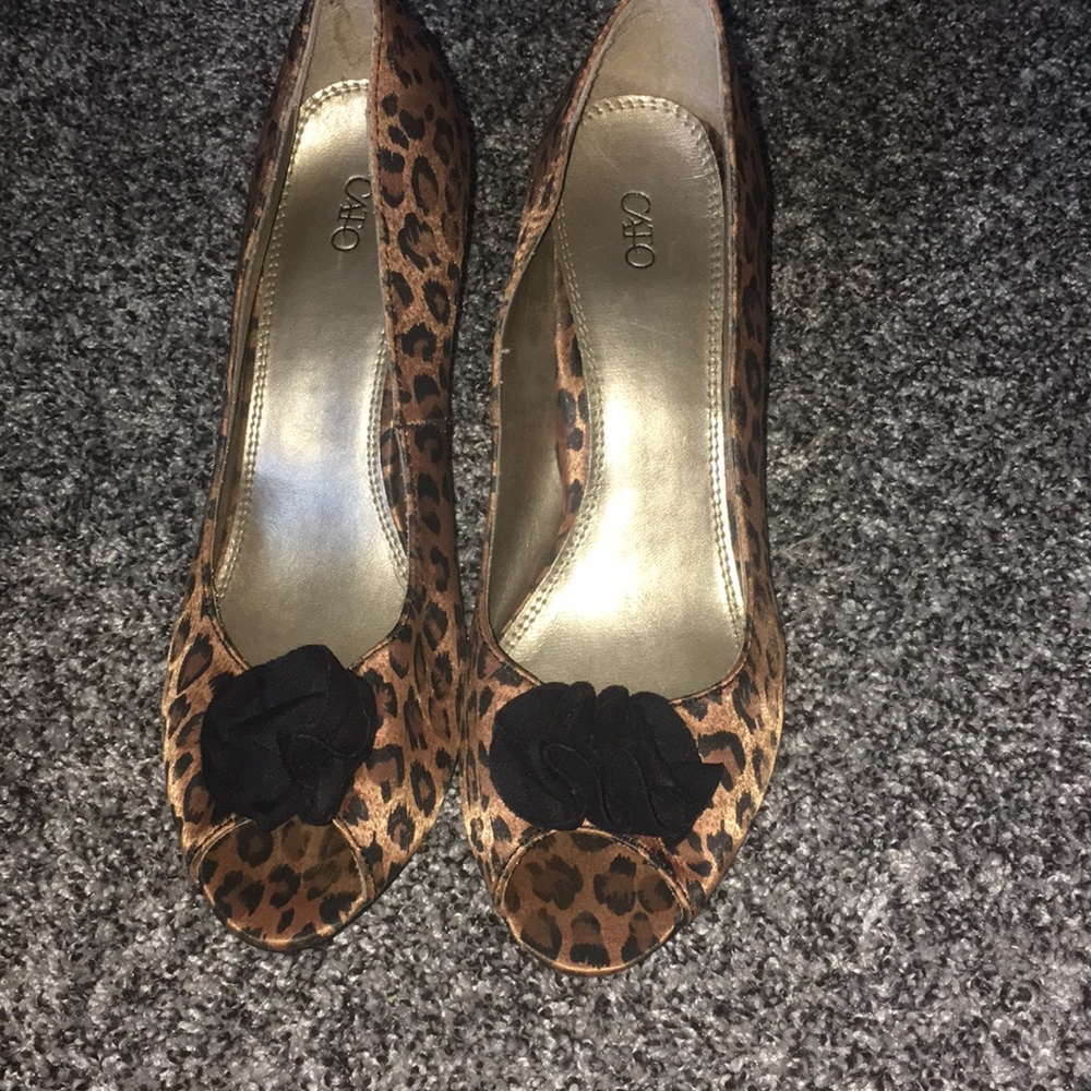Leopard print 2 inch heels